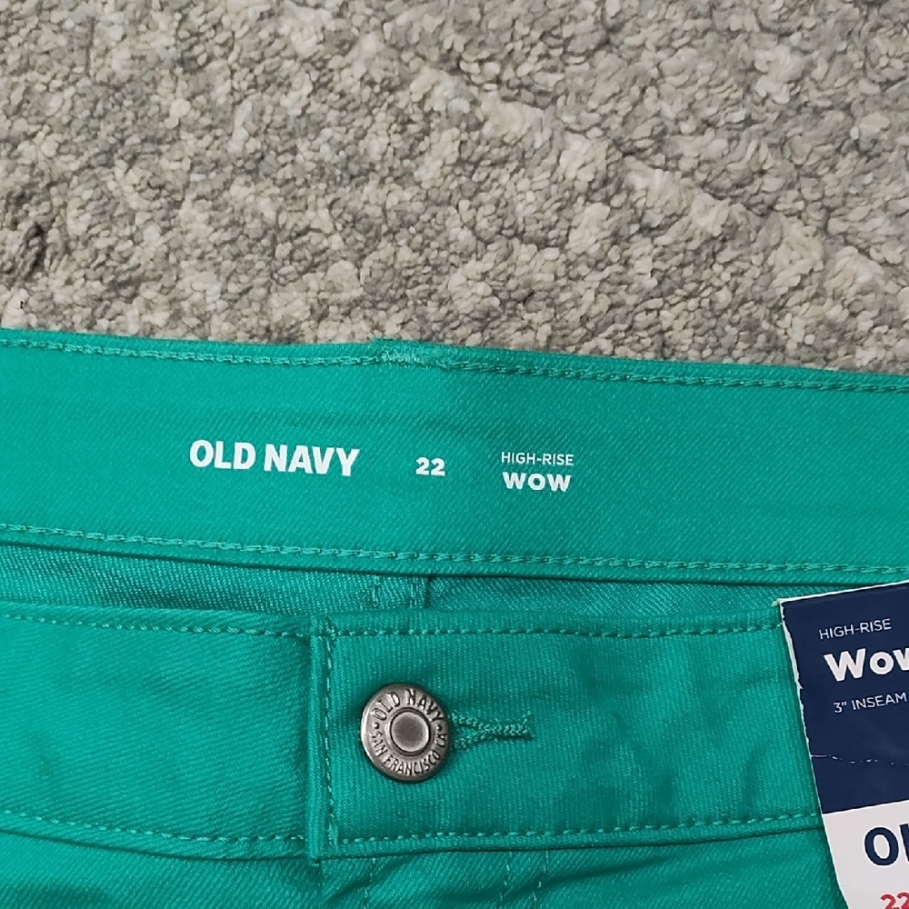 Old Navy Women's Teal Jean Shorts - Picture 3 of 5